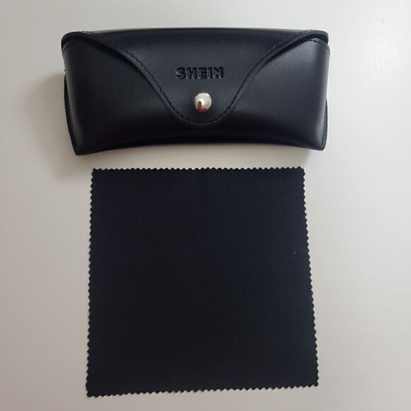 Stylish Transparent Frame Chunky Sunglasses - Picture 4 of 13